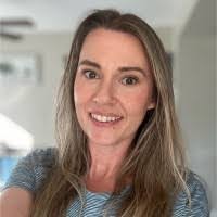 Deanna Avery's Instagram, Twitter & Facebook