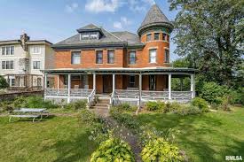 Gallery kickin' it farm to table nest washroom. 1901 Queen Anne In Moline Il Old House Dreams