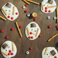Find deals on christmas bark candy in chocolate on amazon. Perfect Easy Winter Melted Snowman Almond Bark Treats Fun Holiday Treats Whisking Up Yum