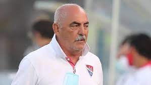 Having held 22 managerial jobs at 17 portuguese clubs throughout his long and continuing career, vítor oliveira has shown he has an . Vitor Oliveira Final Da Carreira Nao Sei Ainda Tenho Entre 10 A 12 Dias Para Pensar Gil Vicente Jornal Record