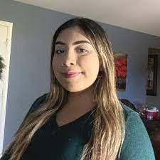 Jacqueline Mares's Instagram, Twitter & Facebook