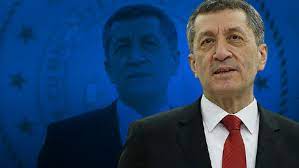 Bakan selçuk'un bu paylaşımı sosyal medyada gündem oldu. Son Dakika Milli Egitim Bakani Ziya Selcuk Tan 3 Mayis Taki Sinavlara Iliskin Cok Onemli Aciklama