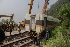 At the time of the accident, the train was carrying 488 passengers. N94foviyqsbccm