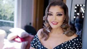 وأكدت سميرة أن الأغنية هترجعنا للسبعينات. Yekizavdnip1cm