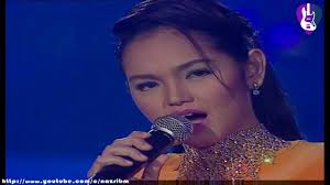Born 11 january 1979) is a malaysian singer, songwriter, actress and businesswoman with more than 300 local and international awards. Siti Nurhaliza Nian Di Hati Live In Juara Lagu 2000 Hd Youtube