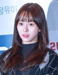 Earlier, she acted as a child actress, her stage name was changed to sulli at the suggestion of a reporter who felt her birth. Kwon Mina Wikipedia