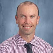 Robert Virgilio's Instagram, Twitter & Facebook