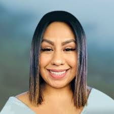 Erika Navarrete's Instagram, Twitter & Facebook