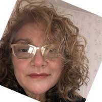 Debbie Hedrick's Instagram, Twitter & Facebook