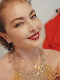 Violeta Guevara me encanta la tremenda voz e interpretacion de esta g...