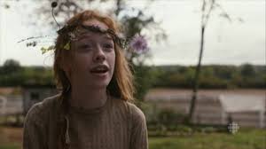 A young orphan's arrival in avonlea affects the hearts and minds of everyone she meets, beginning with the pair of aging siblings who take her in. Poster Anne With An E Staffel 2 Poster 14 Von 32 Filmstarts De