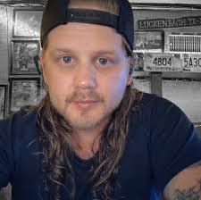 Robert Wojda's Instagram, Twitter & Facebook