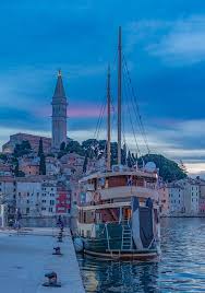 Relax on the terrace of your comfortable mobile home or enjoy on the camp's managed beach. Josef Pult On Twitter Rovinj Rovinj Istrien Istra Eufemia Boot Kroatien Meer Maree Fkk Valalta Https T Co 4oezyduiqc Twitter