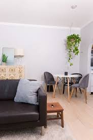 Tumblr Minimalist Living Room On A Budget Small Living Room Layout Living Room On A Budget Room Layout