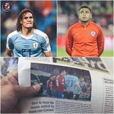 En medio de una disputa verbal con el defensa chileno gonzalo jara, el 'matador' cavani le dio un golpe en el rostro que observó el juez del partido, el brasileño sandro ricci, que lo expulsó a. Fuera De Juego A Twitter Gonzalo Jara Y Edinson Cavani Se Ven Las Caras En Copaamerica Justo 4 Anos Despues De La Agresion Del Chileno Que Titulo Le Pondrian Al Reencuentro