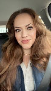 Stephanie Pegoraro's Instagram, Twitter & Facebook