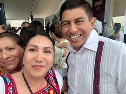 Tuxtepec ✓ Conoce a Antonio Sorela candidato a ministro de la SCJN quien se  encuentra desde Tuxtepecec recorriendo las calles, aparecerá en la boleta  Morada 🟣 #62 En unos minutos sostendrá un