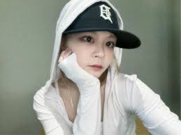 新發現的好看特效🤲🏻咔皮4S（app圖在最後一張） 拿XS拍照然後套4S特效不知道買14pro來幹麻的😍😍