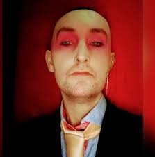 shes happier than she looks 😆. I've never seen so many arguing over 1 post