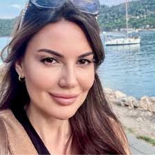 Be yourself; everyone else is already taken.