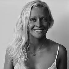 Lauren Holman's Instagram, Twitter & Facebook