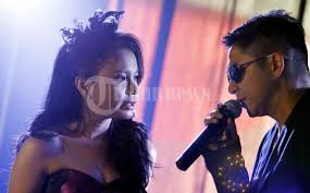 Chord Lagu Terlanjur Cinta Rossa Feat Pasha Ungu Dengan Kunci Gitar Mudah Download Mp3 Di Sini Tribunnews Com Mobile