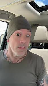 Original Tugeye Berry Picker