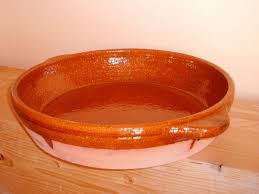 Resultado de imagen de cazuela de barro con agua