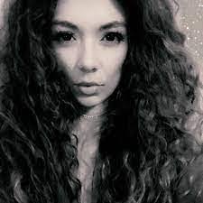 Carolyn Arroyo's Instagram, Twitter & Facebook