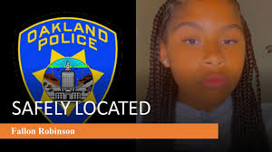 Fallon Robinson's Instagram, Twitter & Facebook