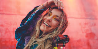 Megan Danielle And Lauren Daigle Team Up On Idol Finale For Amazing Duet Of  'Thank God I Do'