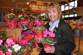 Many Ways To Warm Your Valentine S Heart With Heinen S Grocery Http Wp Me P1ngbx Kiw Valentine Heart Grocery Valentines