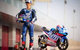 Un incidente multiplo ha coinvolto i piloti jason dupasquier (ktm), jeremy alcoba (honda) e ayumu sasaki (ktm) alla curva arrabbiata 2 del circuito del mugello dove erano in svolgimento le qualifiche. E1hpsanqusjo M