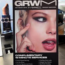 Discover MAC Cosmetics at Macy's! Service Menu: Makeup Application: