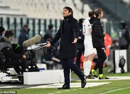 Andrea agnelli has been married to emma winter since august 27, 2005. Antonio Conte Shows Middle Finger To Juventus President Andrea Agnelli Fr24 News English