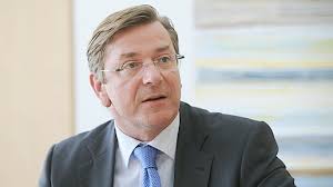 Lieferengpässe: Sanacorp klagt die Politik an