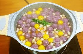 Khoai lang đã gọt sạch vỏ. Cach Náº¥u Che Bi Ä'á» Khoai Lang Tim Dáº»o Ngá»t Cáº£ Nha Thich Me