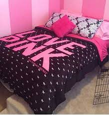Pin By Berenice Mondragon On Victoria S Secret Pink Bedrooms Pink Room Pink Bedding