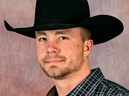 Payne wrestles Gooding title