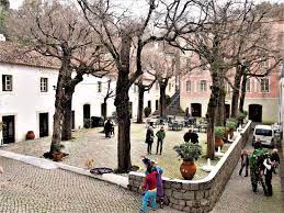 Monchique is a spa town in the algarve.monchique is the main town of the serra de monchique, the mountain range that separates the algarve from alentejo and the rest of portugal to the north. Monchique Algarve Portugal Places To Visit Algarve