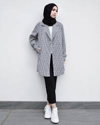 We would like to show you a description here but the site won't allow us. 9 Style Hijab Casual Buat Ke Kantor Paling Trendy