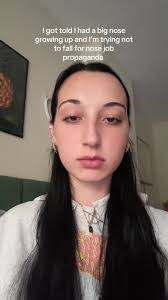 Ashley Snell's Instagram, Twitter & Facebook