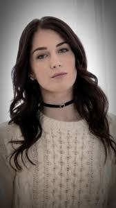 Claire Evelyn's Instagram, Twitter & Facebook