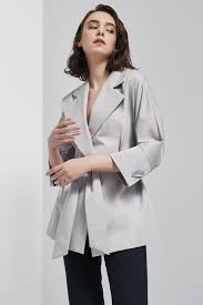 Erix Truvakar Kol Detayli Kisa Gri Trenckot Trench Perspective 2020 Trenckot Gri Moda Kiyafetler
