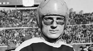Don Hutson becomes third Alabama alumnus