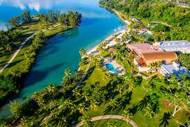 Since then, there have been successive waves of migrants, including people of polynesian origin on the southern islands of aniwa and futuna (not to be confused with futuna island in the french. Hotel Holiday Inn Resort Vanuatu Port Vila Trivago De