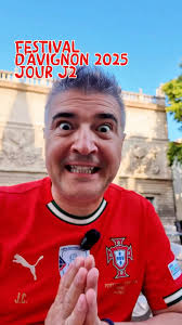 Festival Avignon 2025 Jour 2 🙏, Défi Sport & Culture & Voyage , Objectif  Culture vous faire découvrir l’histoire du Festival d’Avignon, Objectif  Sport 200 jongles pied droit pied gauche à la fin de ...