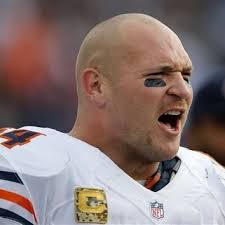 Bears LB Urlacher announces his retirement