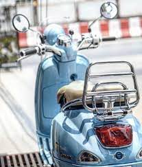 Blue Vespa Lxv