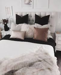 Luxury Faux Fur Cushion Pillow Cover Small Room Bedroom Small Bedroom Home Decor Bedroom